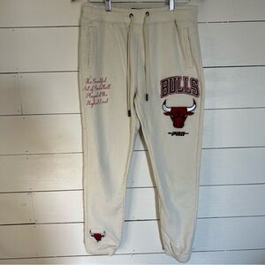 Chicago Bulls Cream Joggers Art of Basketball